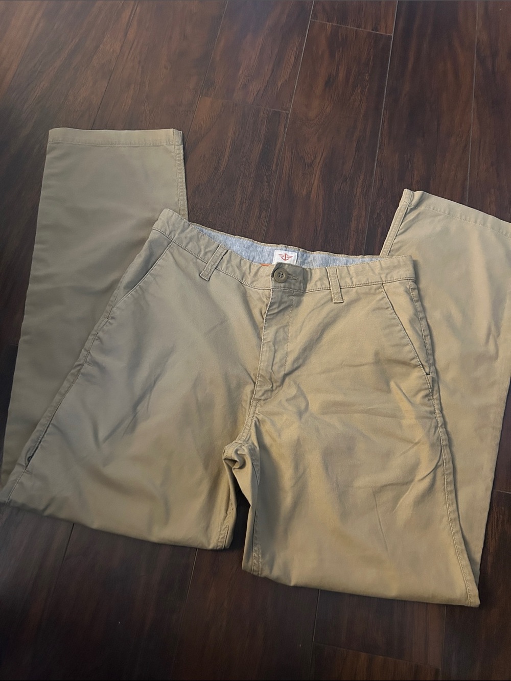 NWOT Mens Dockers Khaki Pants